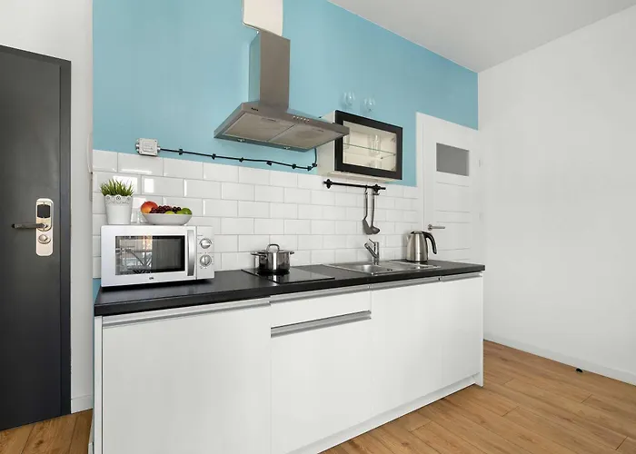 Apartment Elegant Very Berry With Parking And Balcony By Renters *